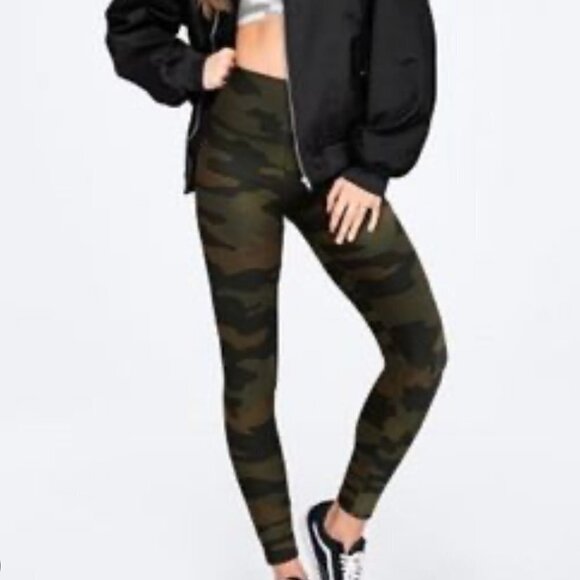PINK Victoria's Secret Pants - PINK Victorias Secret Camo Ultimate Leggings